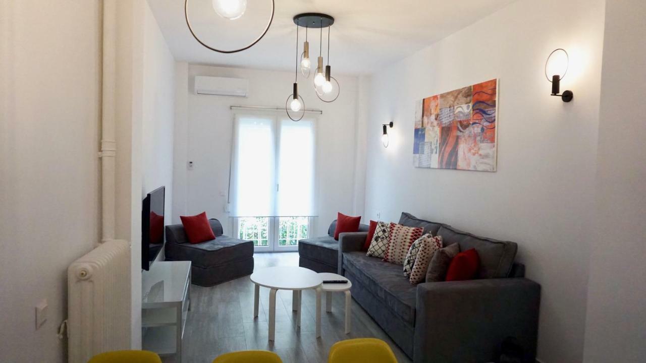 Urban Design Apt In Афіни Екстер'єр фото