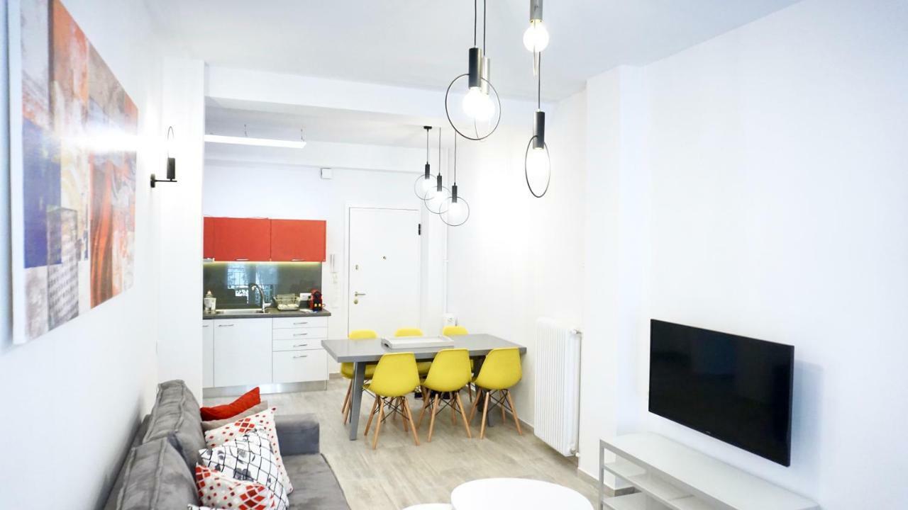 Urban Design Apt In Афіни Екстер'єр фото