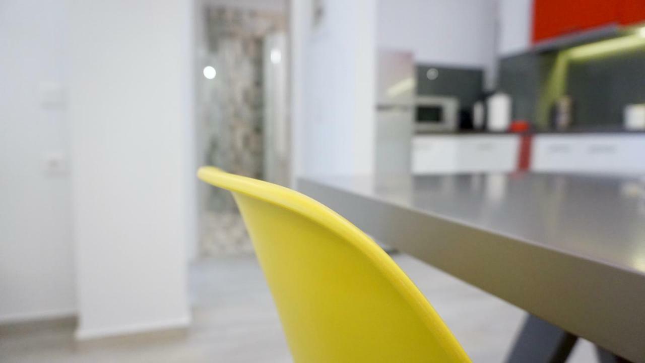 Urban Design Apt In Афіни Екстер'єр фото