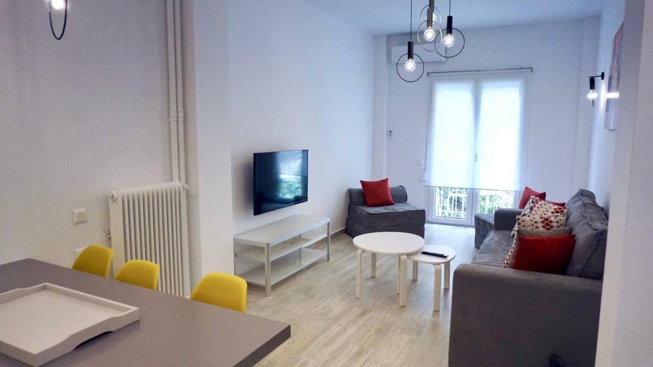 Urban Design Apt In Афіни Екстер'єр фото