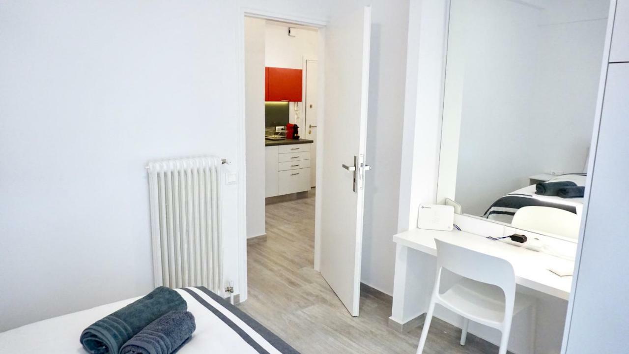 Urban Design Apt In Афіни Екстер'єр фото